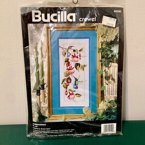 NEW  1991 Bucilla Crewel Embroidery Kit with Hummingbirds  8” x 18”